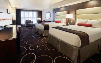 Petite Double Queen Suites